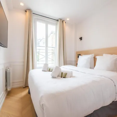 1 Bedroom Flat - Crémieux, Bastille Appartement