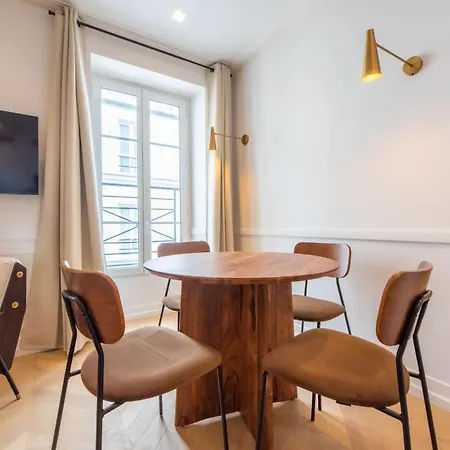 Apartment 1 Bedroom Flat - Cremieux, Bastille Paris