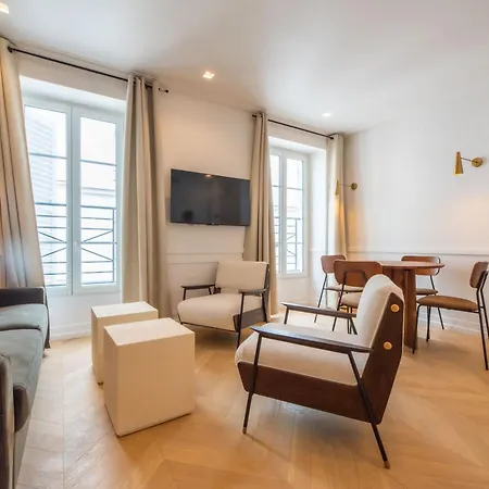 1 Bedroom Flat - Cremieux, Bastille * Paris