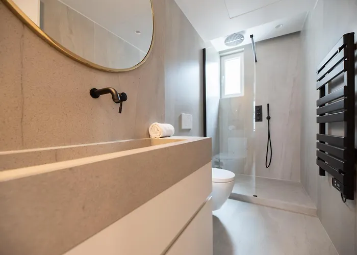 1 Bedroom Flat - Crémieux, Bastille Apartamento París