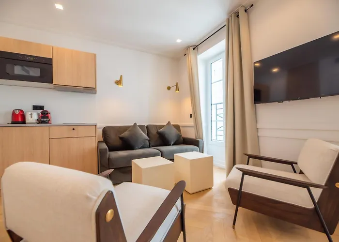 1 Bedroom Flat - Crémieux, Bastille